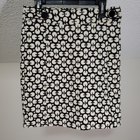 Banana Republic Black And Cream Skirt, Sz:0 - Picture 1 of 2